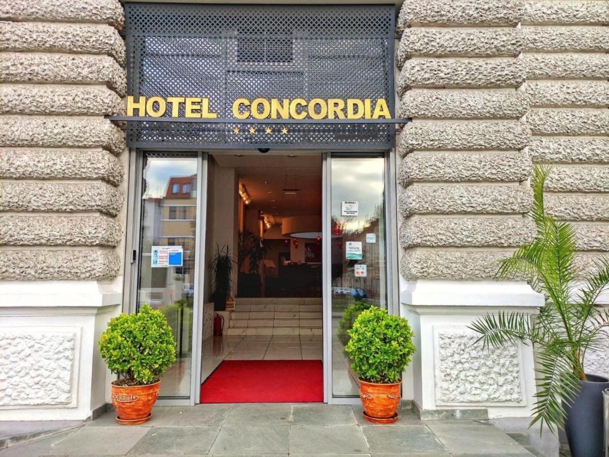 Hotel Concordia Targu-Mures Bagian luar foto